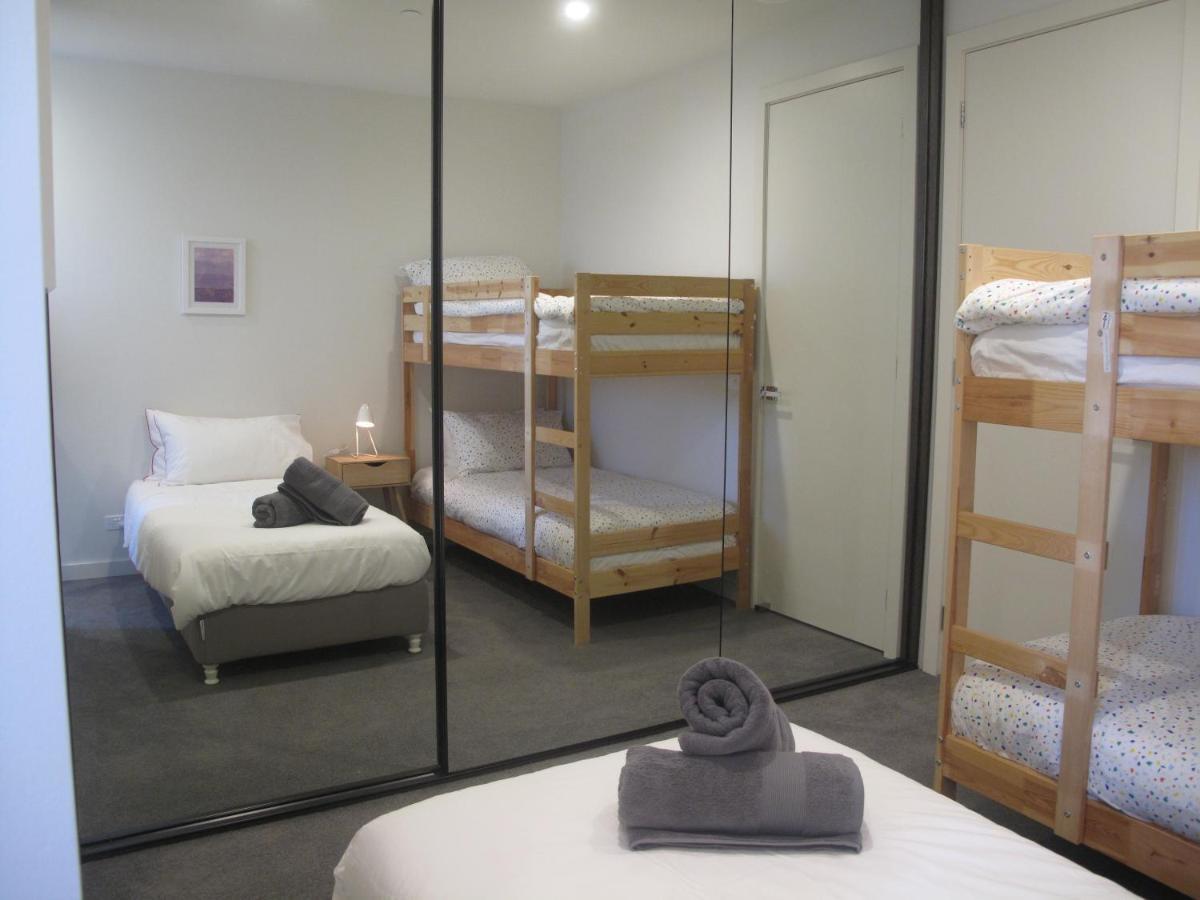 Modern 3 Bedroom Apt With Free Parking, Netflix, Wifi & Welcome Wine By Bnb Pro Melbourne Exterior foto